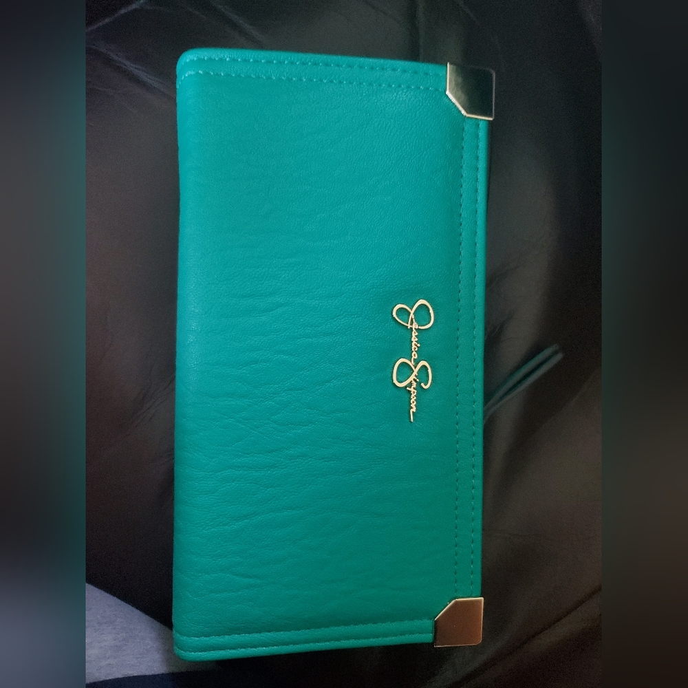 Jessica Simpson wallet